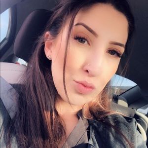 Meet your Posher, Brianna